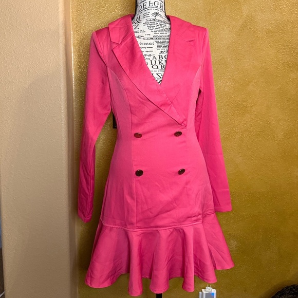 DO+BE Dresses & Skirts - DO + BE Pink Double Breasted Dress with Ruffle Hem – Size Small (NWT) 🌸✨